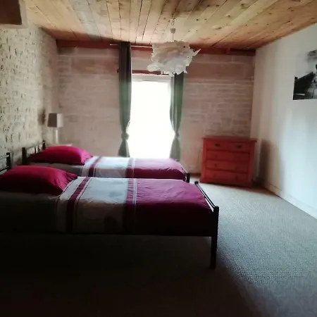 Confortable Maison Ancienne Dans Bourg Tous Commerces *