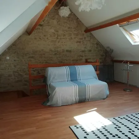 Confortable Maison Ancienne Dans Bourg Tous Commerces * Creully sur Seulles